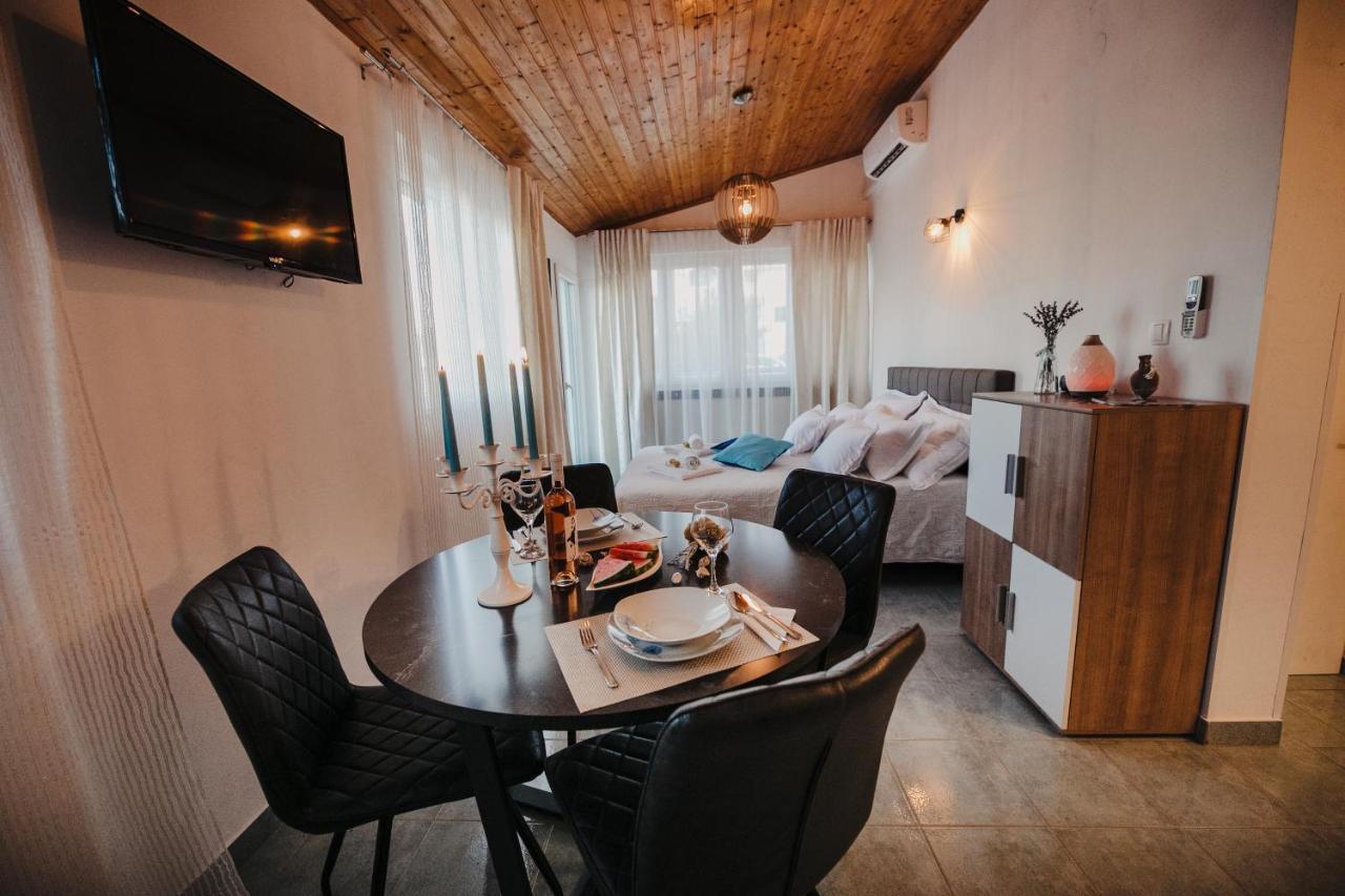 Studio Apartmant Tonka شيبينيك المظهر الخارجي الصورة
